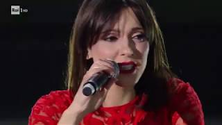 Simona Molinari omaggia Mina con quotCittà Vuotaquot  Una storia da cantare 22022020 [upl. by Cranston941]