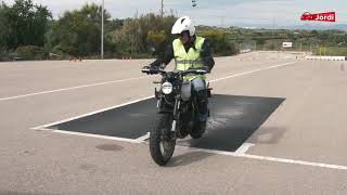 Examen de Moto  Cómo hacer el examen de pista [upl. by Eima]