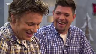 Tim Mälzer kocht vom 09122017 mit Jamie Oliver [upl. by Yelyah277]