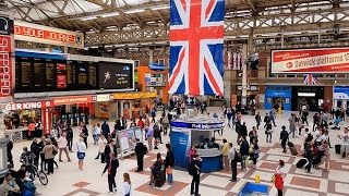 A Walk Through The London Victoria Station London England [upl. by Star511]