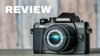 Olympus OMD EM10 Mark II REVIEW [upl. by Itsirhc]